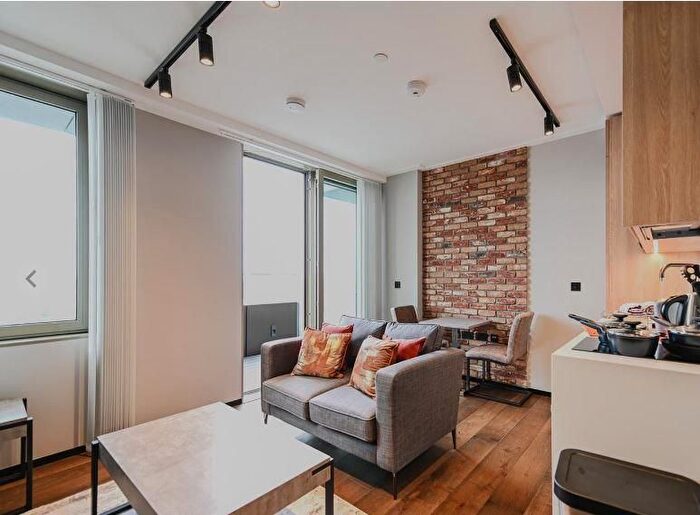 Studio To Rent In Hewett Street, London, EC2A