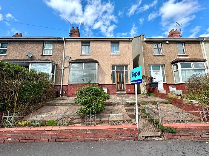 3 Bedroom Semi-Detached House For Sale In Glenfrome Road, Bristol, BS5