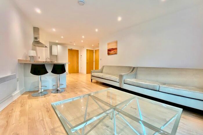 1 Bedroom Flat To Rent In Leyland House, Mabgate, Leeds, LS9