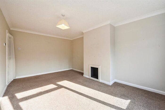 2 Bedroom Semi-Detached Bungalow For Sale In The Crescent, Andover, SP10