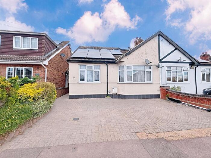4 Bedroom Semi-Detached Bungalow For Sale In Manor Road, Dagenham, RM10