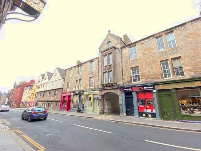 3 Bedroom Flat To Rent In Sugarhouse Close, Canongate, Edinburgh, EH8