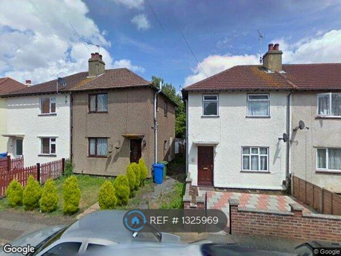 3 Bedroom Semi-Detached House To Rent In Waterloo Road, Sittingbourne ME10