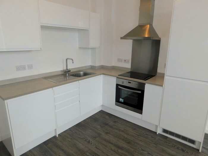 2 Bedroom Flat To Rent In Vicarage Farm Road, Peterborough, Cambridgeshire, PE1