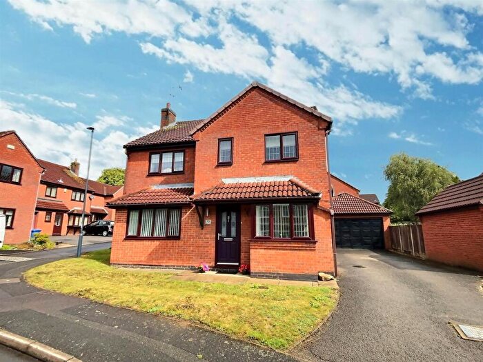 5 Bedroom Detached House For Sale In Oldbury Close, Oakwood, Derby, DE21