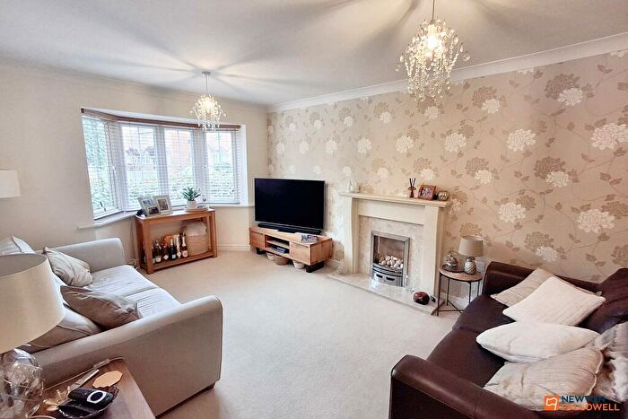 5 Bedroom Detached House For Sale In Hansel Close, Peterborough, PE2