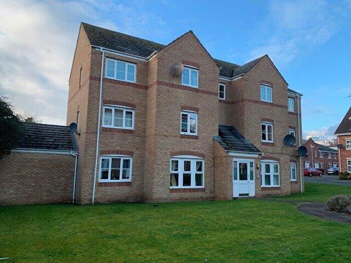 2 Bedroom Apartment To Rent In Gardeners End, Bilton, CV22