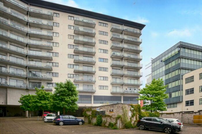 2 Bedroom Flat To Rent In Exeter Street, Plymouth, PL4