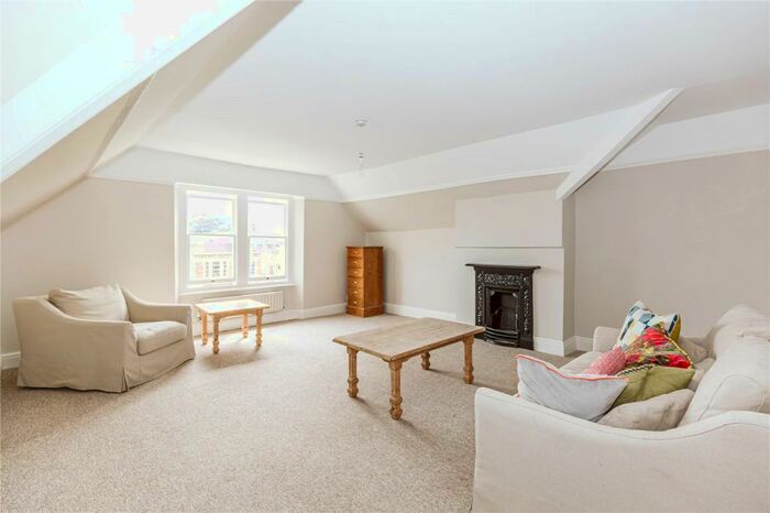 3 Bedroom Maisonette To Rent In Redland Road, Redland, Bristol, BS6