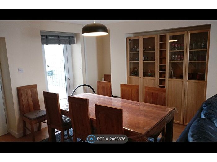 3 Bedroom Terraced House To Rent In Balaclava Street, Swansea, SA1