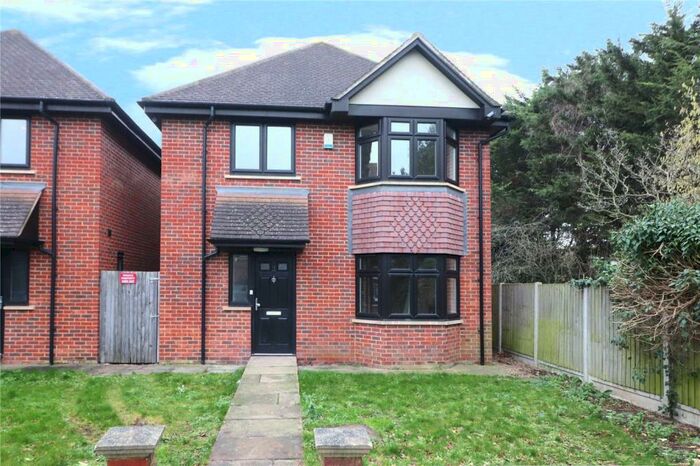 4 Bedroom Detached House To Rent In Bullman Close, Bexleyheath, Kent, DA7