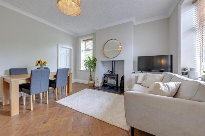 4 Bedroom End Of Terrace House For Sale In Burnley Road, Crawshawbooth, Rossendale, BB4