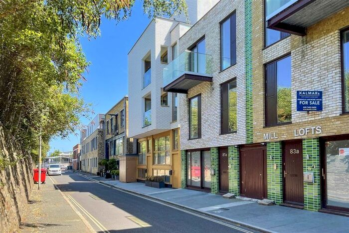 2 Bedroom Flat To Rent In County Street, London, SE1