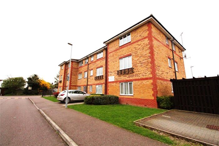 2 Bedroom Flat To Rent In Orchid Close, Luton, Bedfordshire, LU3