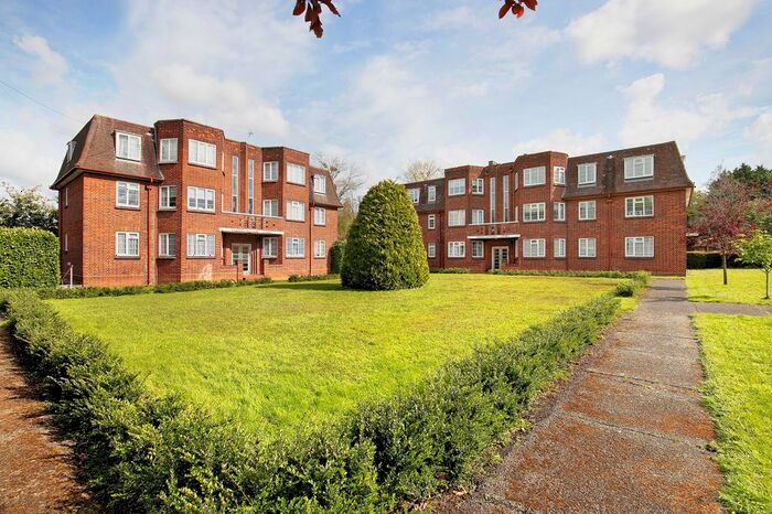 2 Bedroom Flat To Rent In Framlingham Court, Valley Road, Ipswich, Suffolk, IP1