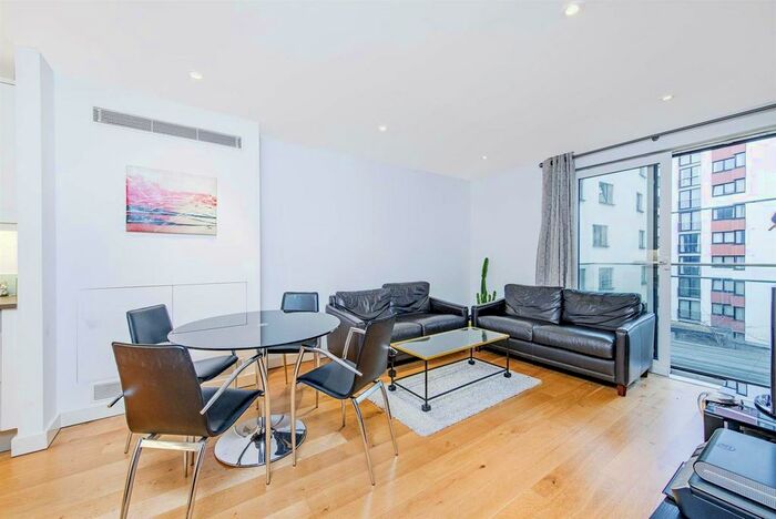 2 Bedroom Flat To Rent In Gillingham Street, Pimlico, London, SW1V