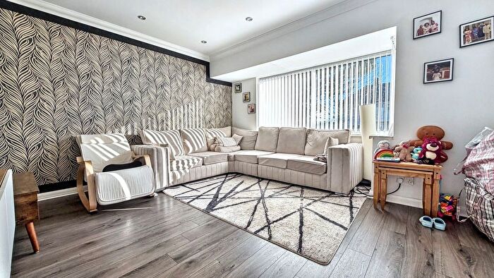 3 Bedroom Semi-Detached House To Rent In Harris Avenue Rumney, Cardiff, CF3