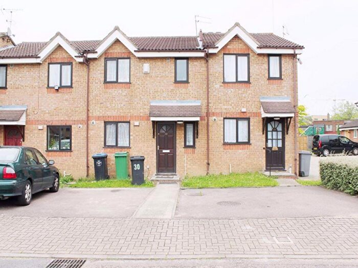 3 Bedroom Terraced House To Rent In Westfield Close, London, NW9