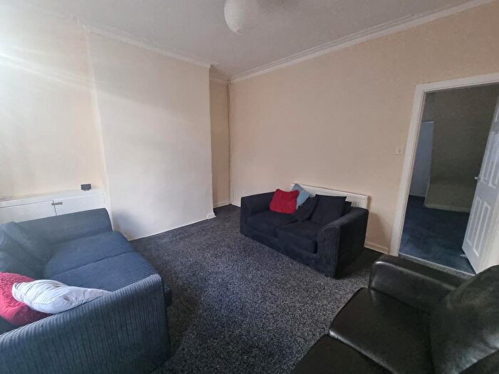 2 Bedroom Terraced House To Rent In Ward Street, Manchester, M40