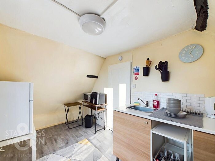 1 Bedroom Flat To Rent In Wheel Road, Alpington, Norwich, NR14