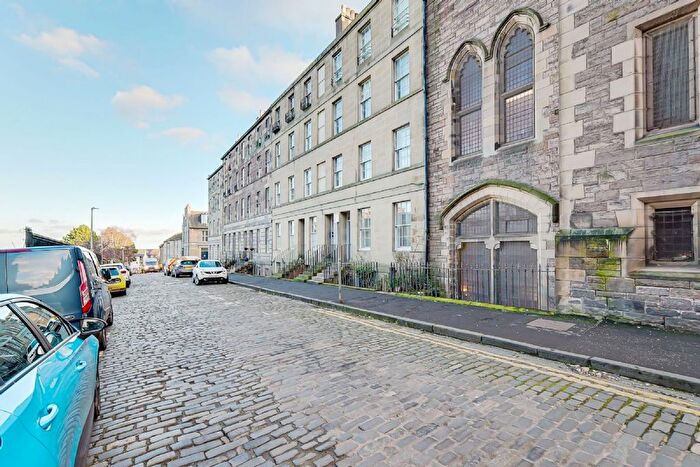 1 Bedroom Flat For Sale In , Drummond Street, (), Edinburgh, EH8