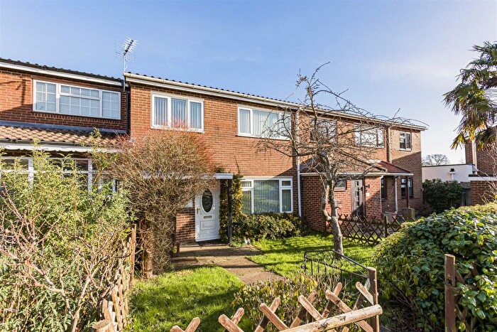 3 Bedroom Terraced House For Sale In Bartletts Mead, Bengeo, SG14