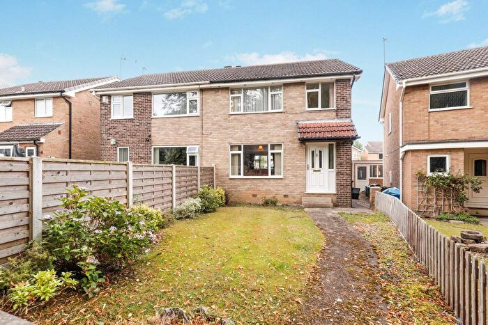 3 Bedroom Semi-Detached House For Sale In Durham Way, Harrogate, HG3