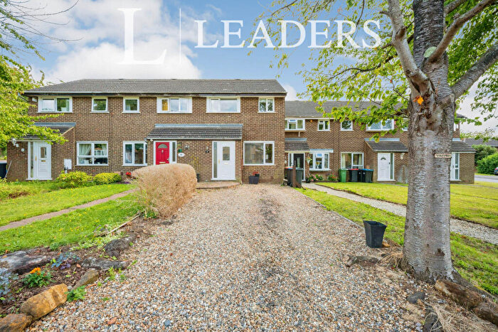 3 Bedroom Terraced House To Rent In Elmhurst Close, Furzton, Milton Keynes, MK4