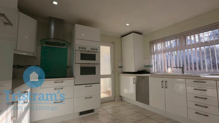 3 Bedroom Detached Bungalow To Rent In Roland Avenue, Nuthall, Nottingham, NG16