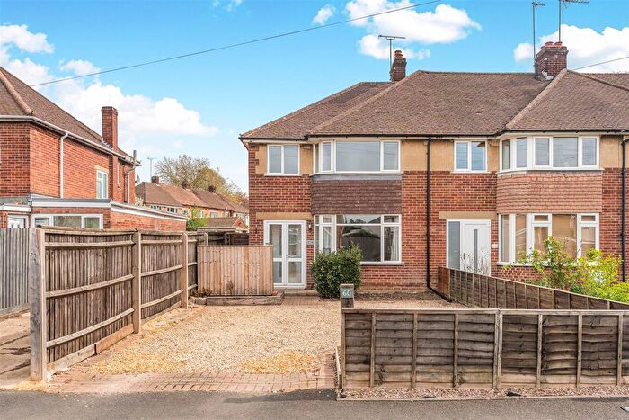 3 Bedroom End Terrace House For Sale In Manor Road, Banbury, OX16