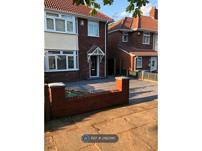 3 Bedroom Semi-Detached House To Rent In Bentham Drive, Liverpool, L16