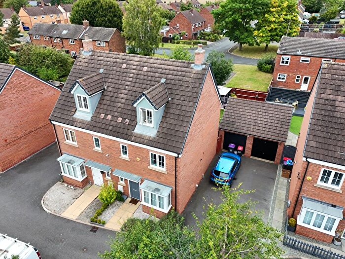 4 Bedroom Semi-Detached House For Sale In Dukes View, Donnington, Telford, Shropshire, TF2