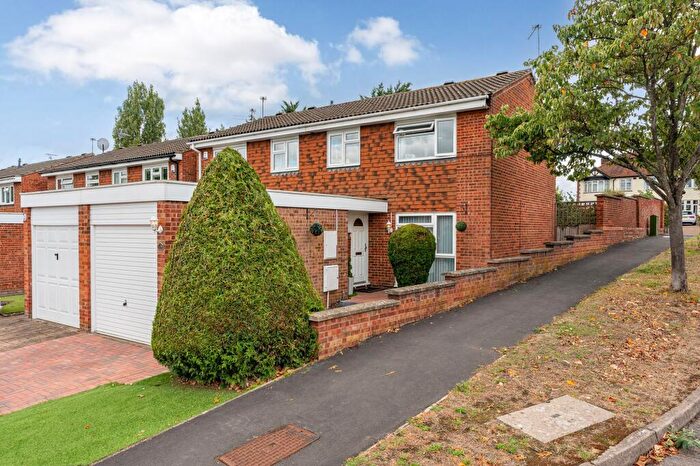 3 Bedroom Semi-Detached House For Sale In Ward Close, Ware, SG12