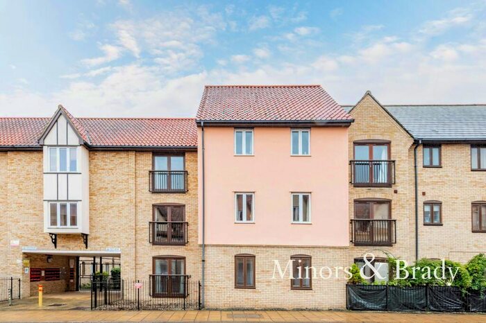2 Bedroom Apartment To Rent In East Bank, Wherry Road, NR1