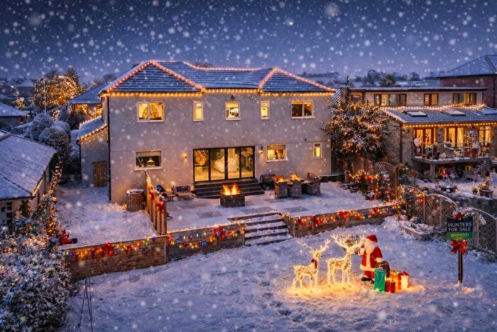 5 Bedroom Detached House For Sale In Belmont Grove, Rawdon, Leeds, LS19