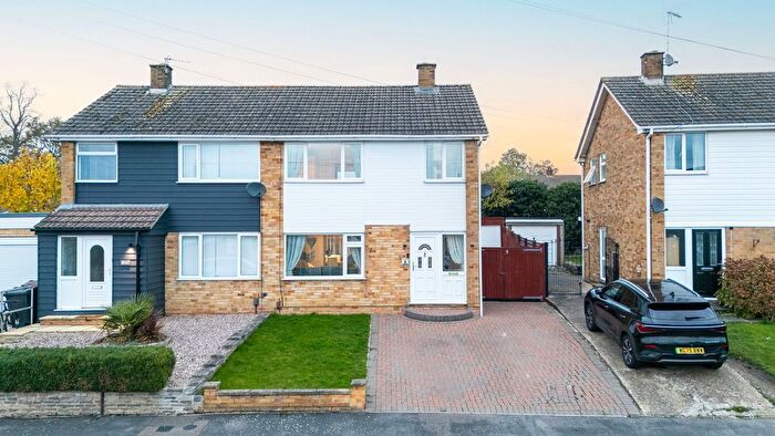 3 Bedroom Semi Detached House For Sale In Elgin Drive, Melton Mowbray, LE13