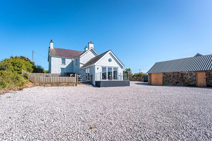 5 Bedroom Detached House For Sale In Llangwnadl, Pwllheli, LL53