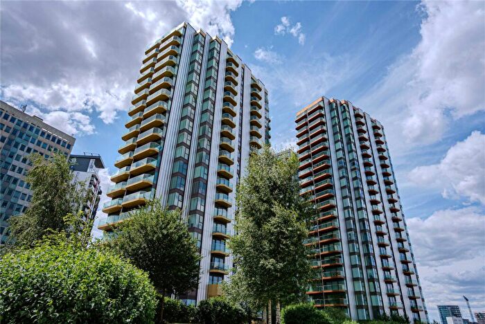 2 Bedroom Apartment For Sale In Brigadier Walk, Woolwich, SE18