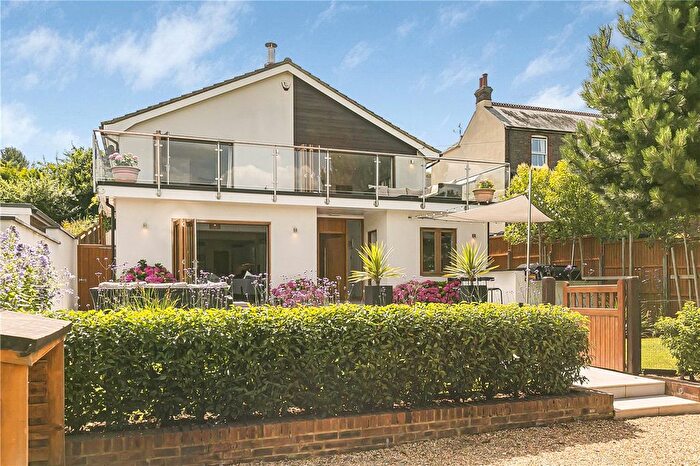 5 Bedroom Detached House To Rent In Dammersey Close, Markyate, St. Albans, AL3