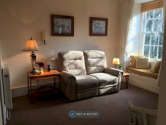 1 Bedroom Flat To Rent In Phillack, Phillack, Hayle, TR27