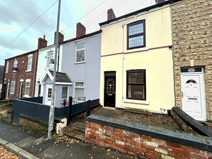 2 Bedroom Property To Rent In Longfield Terrace, Wakefield, WF2