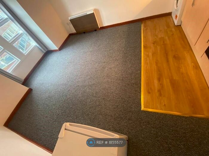 2 Bedroom Flat To Rent In City Road, Bristol, BS2