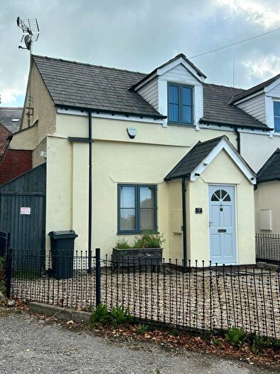 2 Bedroom Semi-Detached House To Rent In Spring Gardens, CH8