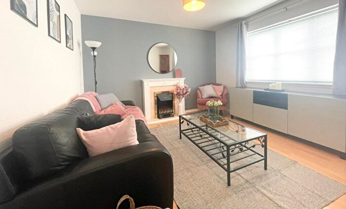 2 Bedroom Flat To Rent In Old Shettleston Road, Shettleston, Glasgow, G32