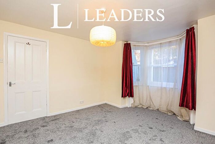 1 Bedroom Flat To Rent In Geoffrey Road, London, SE4