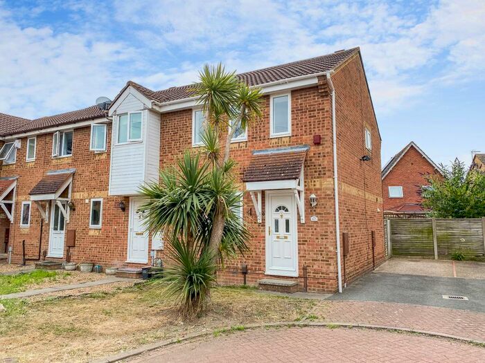 3 Bedroom End Of Terrace House To Rent In Walsby Drive, Sittingbourne, Kent, ME10
