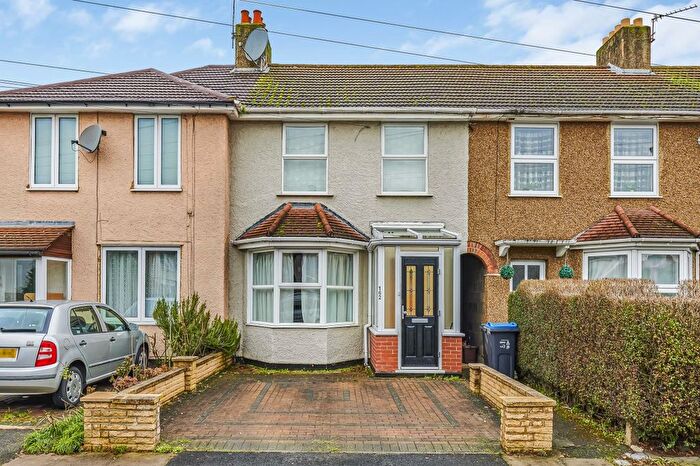 3 Bedroom Terraced House To Rent In Cannon Hill Lane, London, SW20