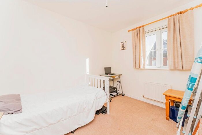 3 Bedroom Terraced House For Sale In Coles Close, Burton Latimer, Kettering, NN15