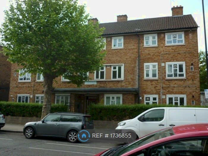 2 Bedroom Flat To Rent In Powerscroft Road, London, E5
