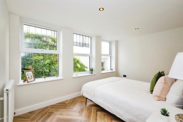 1 Bedroom Apartment For Sale In Grande View, Eastbourne, BN21